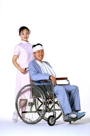 博多で目立たない歯列矯正ができます